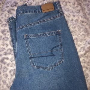 Size 10 American Eagle Mom Jeans